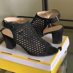 Liz Claiborne sandals